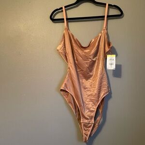 NWT SKIMS Sz 3X Tan Satin Open Back Thong Strappy Bodysuit Top Lingerie Ret $78!